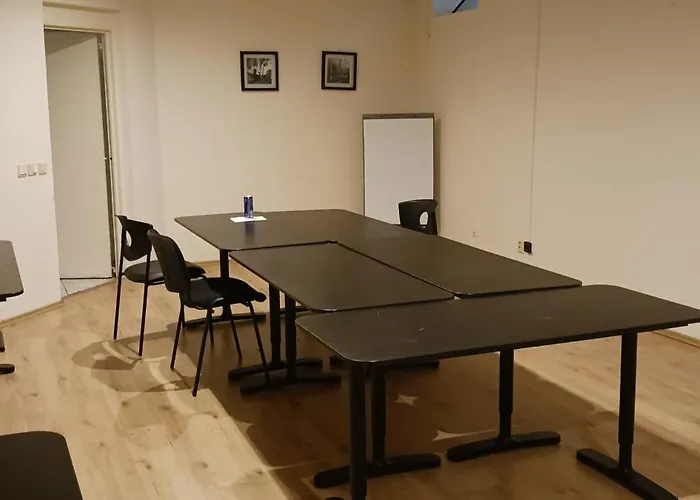 ホームステイ Central Apartman